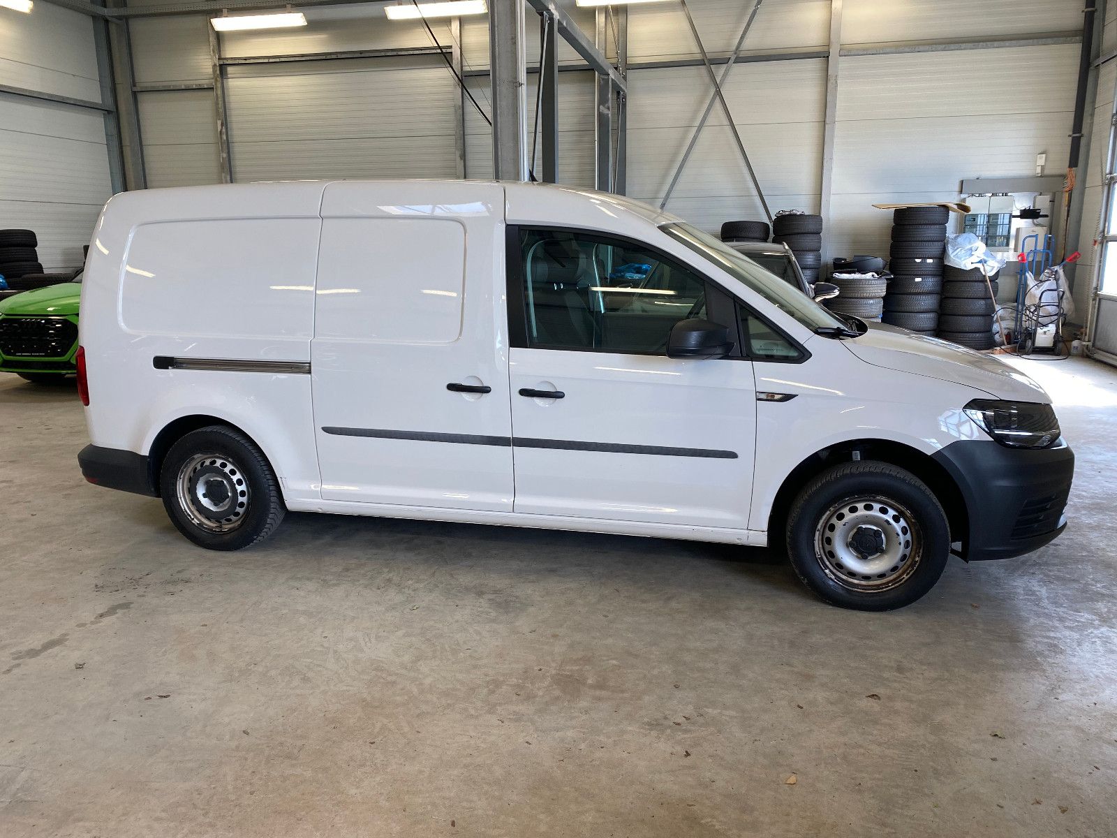 Fahrzeugabbildung Volkswagen Caddy Maxi ABT e Kasten Elektro DSG Klima PDC