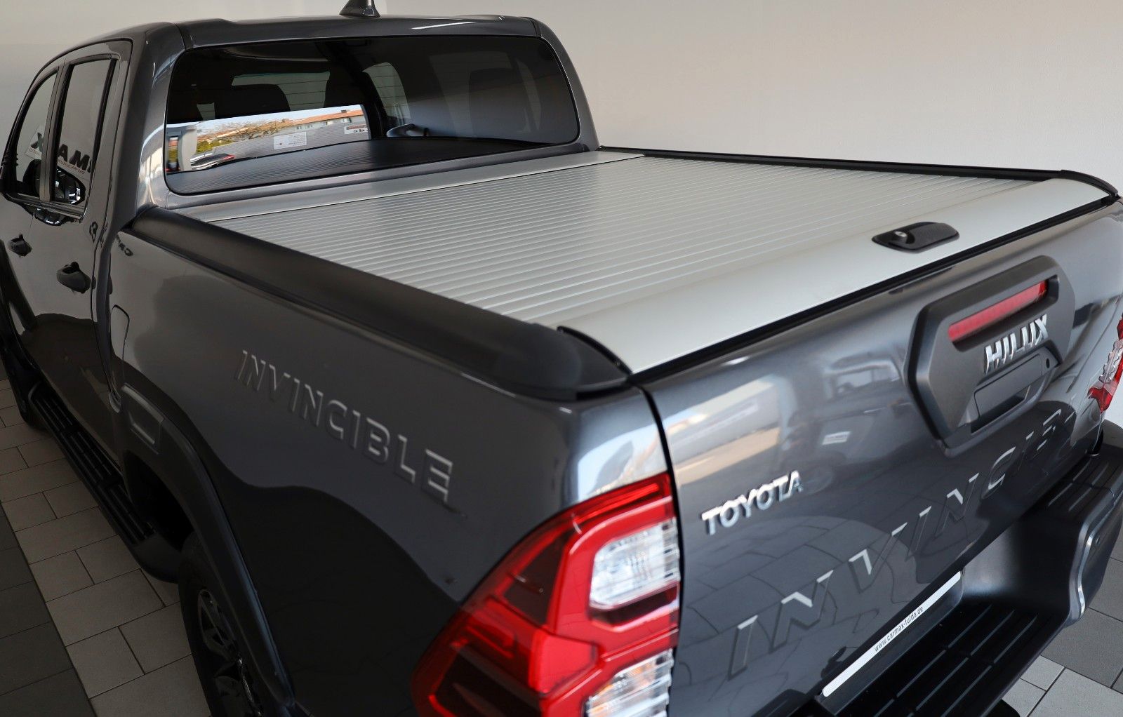 Fahrzeugabbildung Toyota Hilux 2.8 D-4D Invincible,4x4 Doka,CarPlay,Rollo