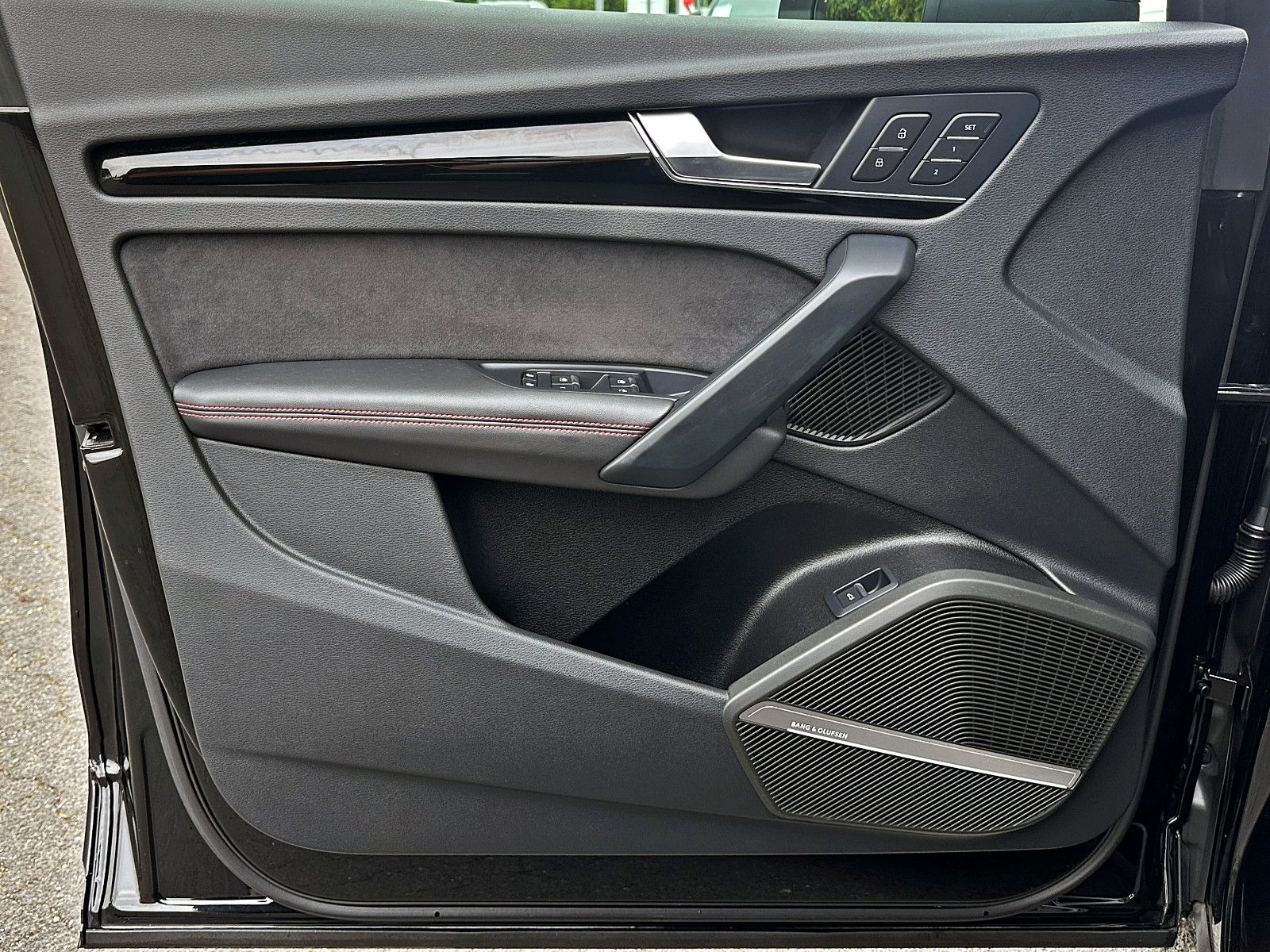 Audi SQ5 TDI qu BLACK HuD AHK LEDER 360° ACC foto 6