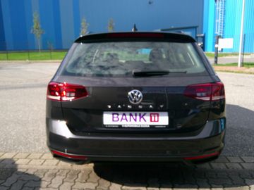 Volkswagen Passat Variant - 8