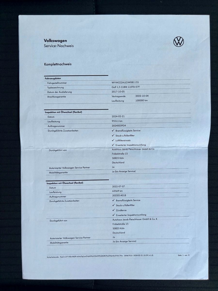 Fahrzeugabbildung Volkswagen Golf VII 1.5 TSI ACT DSG Sound Navi R-LINE ACC