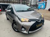 Toyota Yaris 1.3 Comfort*1.Hand*Scheckheft*Rück.Kamera - Toyota Yaris: 1.3