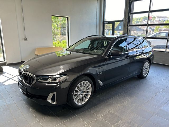 BMW 530 e Tour. Luxury Line Komf. Sitz/Laser/Headup