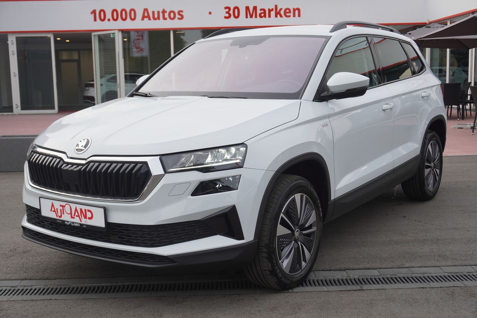Skoda Karoq 1.5 TSI Tour LED ACC Kamera SmartLink AHK