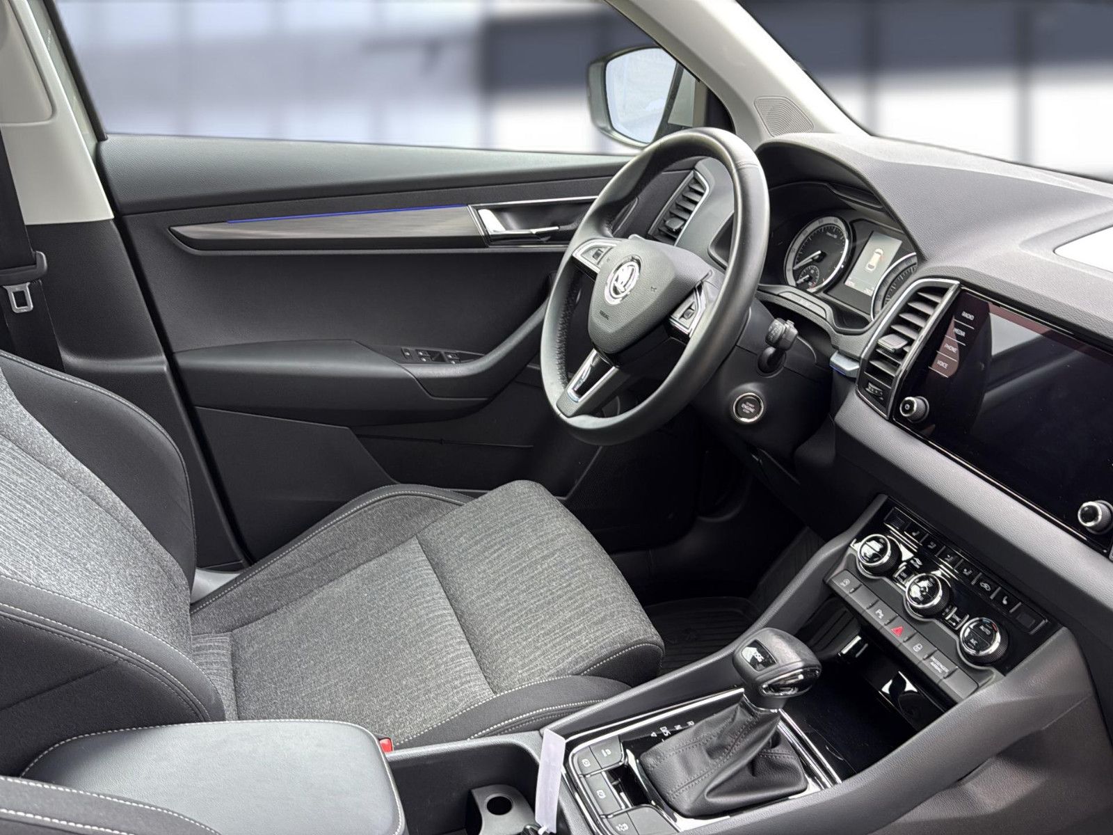 Fahrzeugabbildung SKODA Karoq Style/ Ambiente/ 1. Hand