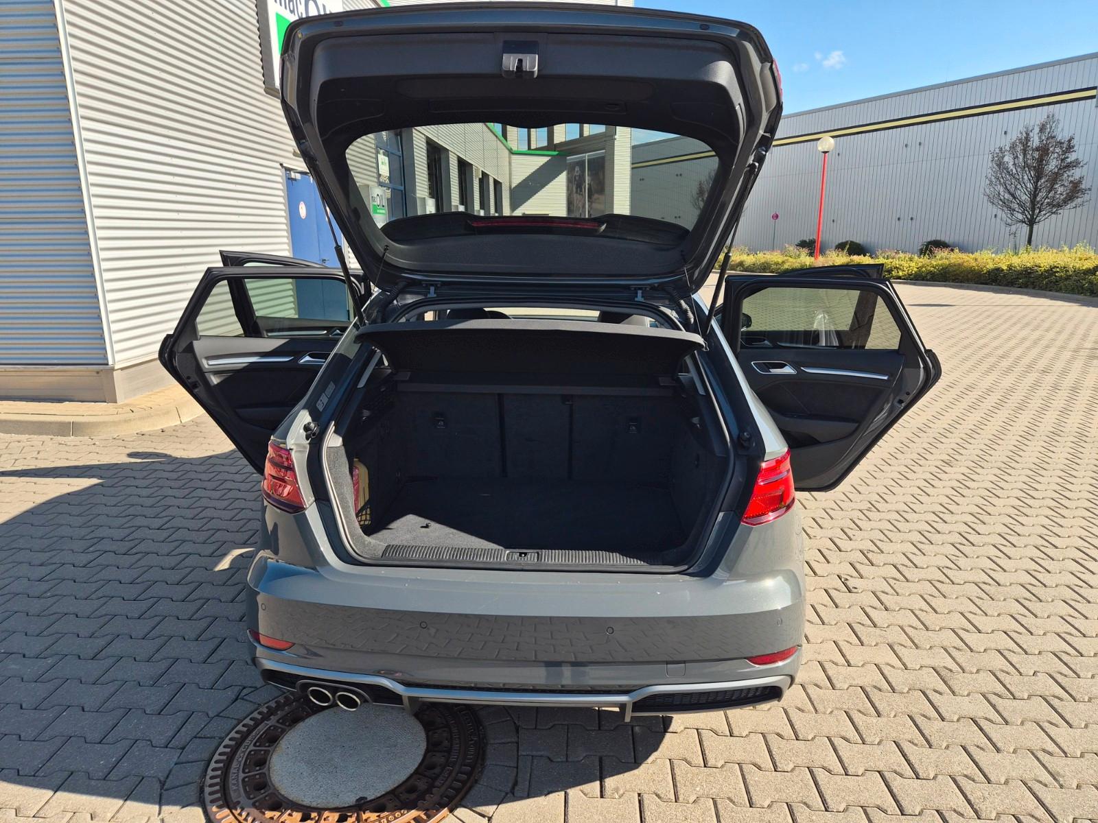 Audi A3 35 TFSI S tronic S line Sportback S line, миниатюра 2