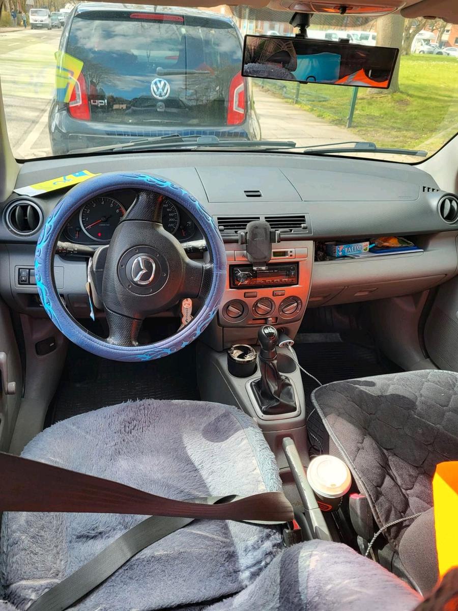 Mazda 2 2004 — photo 5