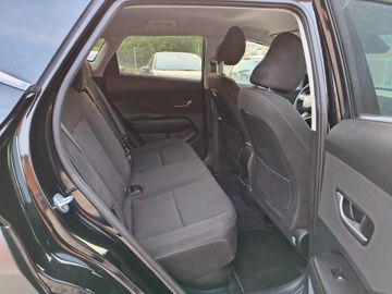 Hyundai KONA - 8