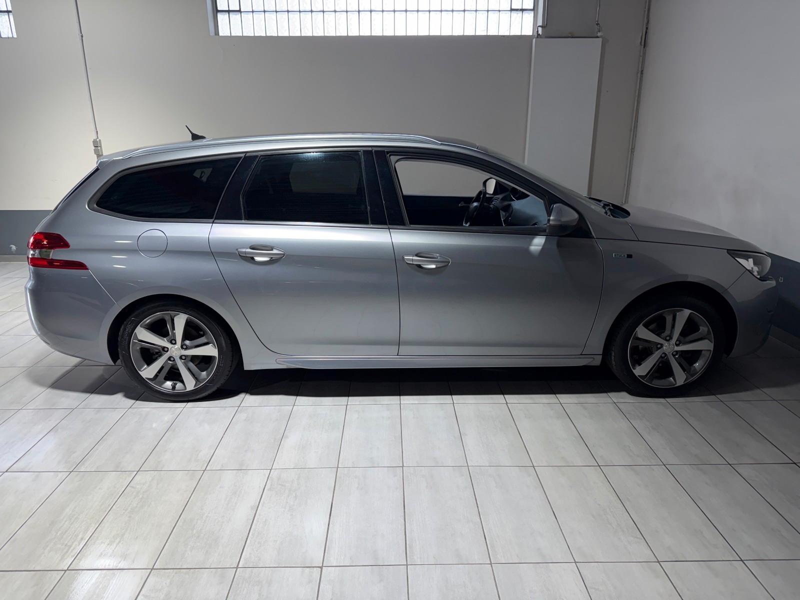 Peugeot 308 SW Style Navi Panorama PDC