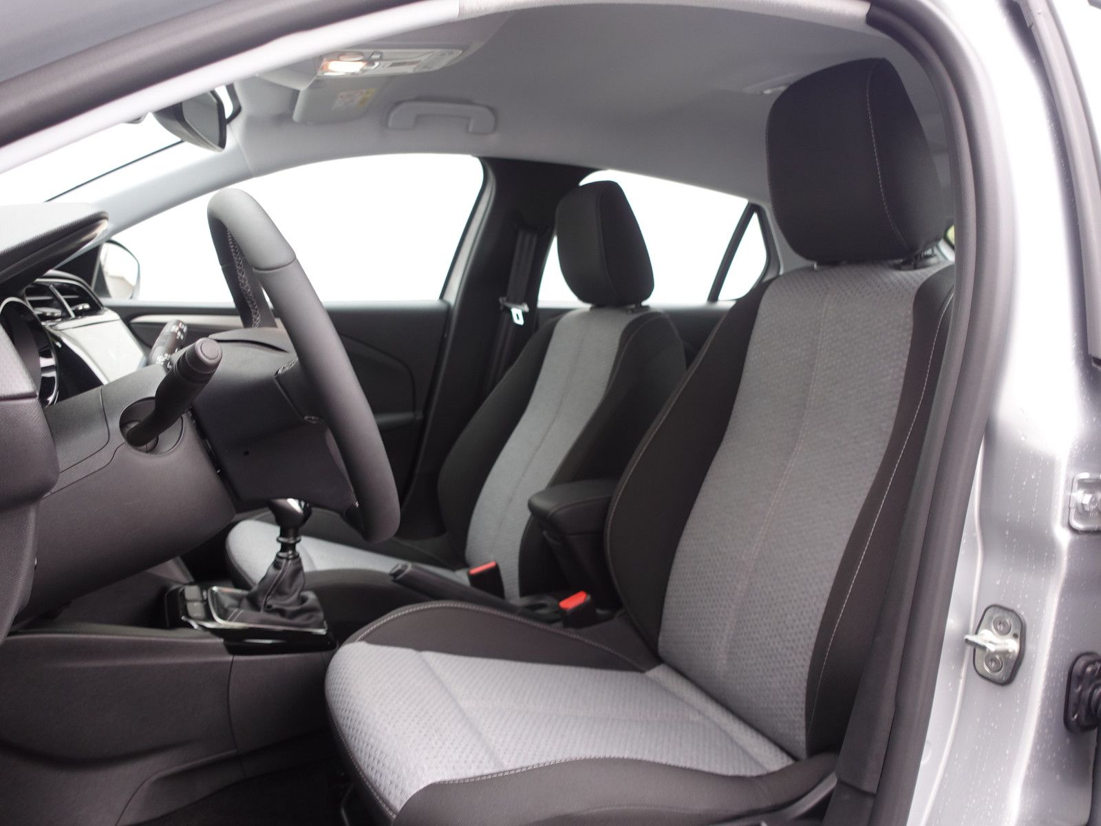 Fahrzeugabbildung Opel Corsa 1.2Turbo Edition SHZ,PDC,Allwetter,Klima