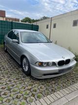 BMW E39 530i Schalter - BMW 530 mit Benzin-Antrieb: Limousine, 530i E39