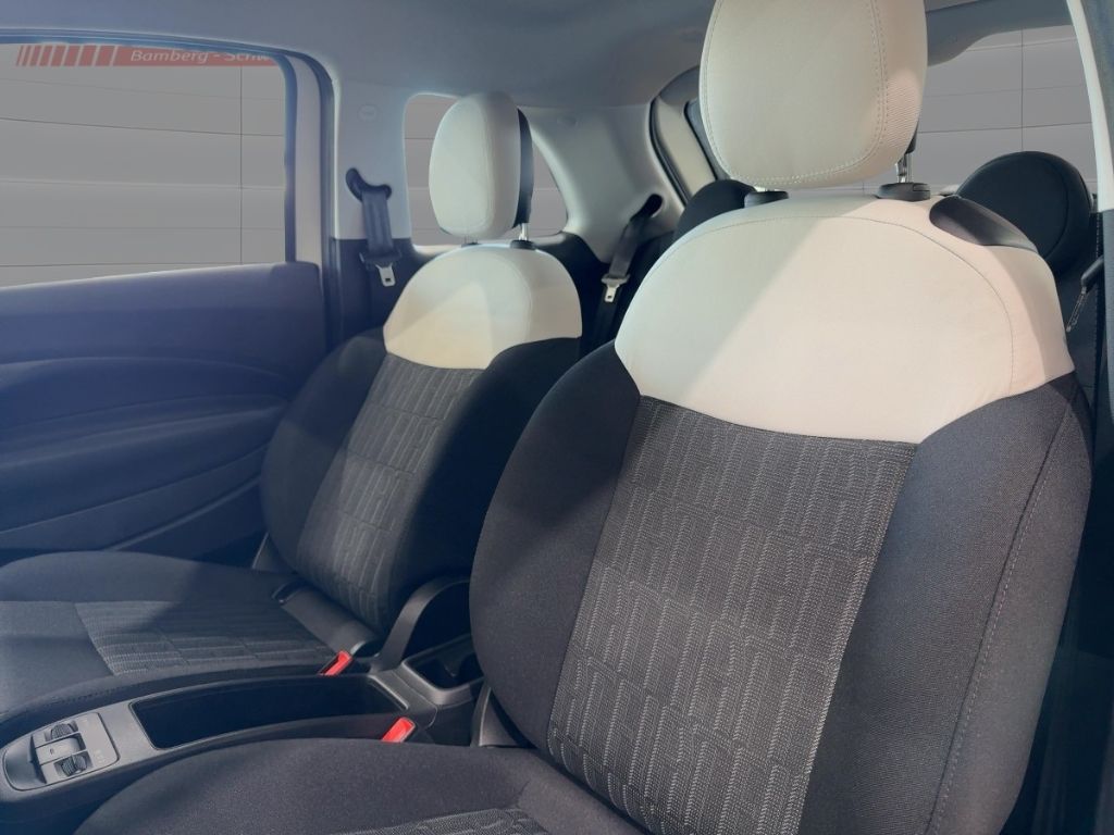 Fahrzeugabbildung Fiat 500 Hybrid Pop, Tech-Paket, DAB, Klimautom, CarP