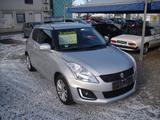 Suzuki Swift Club - silberne Suzuki Swift