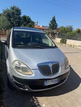 Lancia MUSA 1.3 Multijet 16V 90 CV Platino - Lancia MUSA aus 2006: Platino