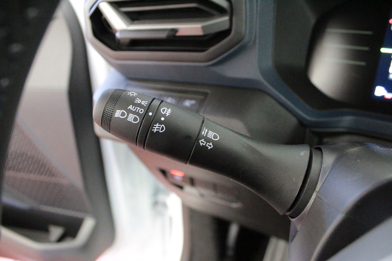 Fahrzeugabbildung Dacia Bigster hybrid 155 Expression #Winterpaket Plus