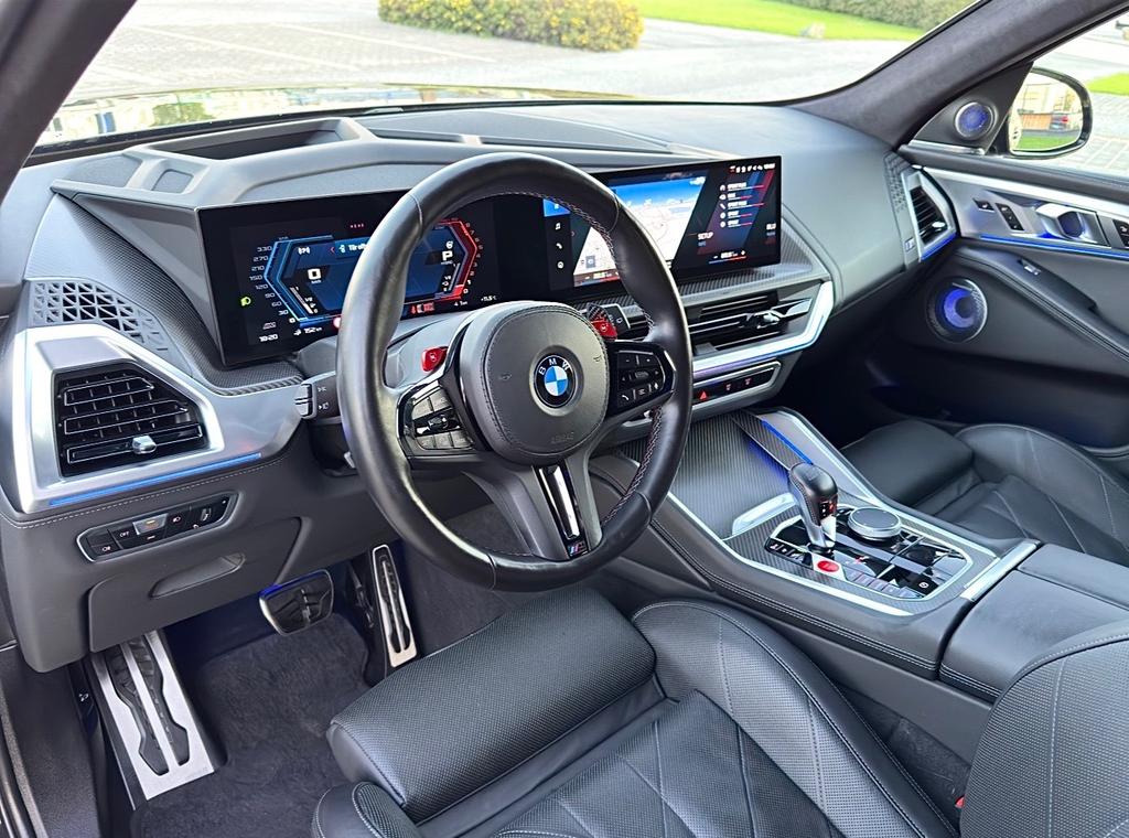 BMW XM
