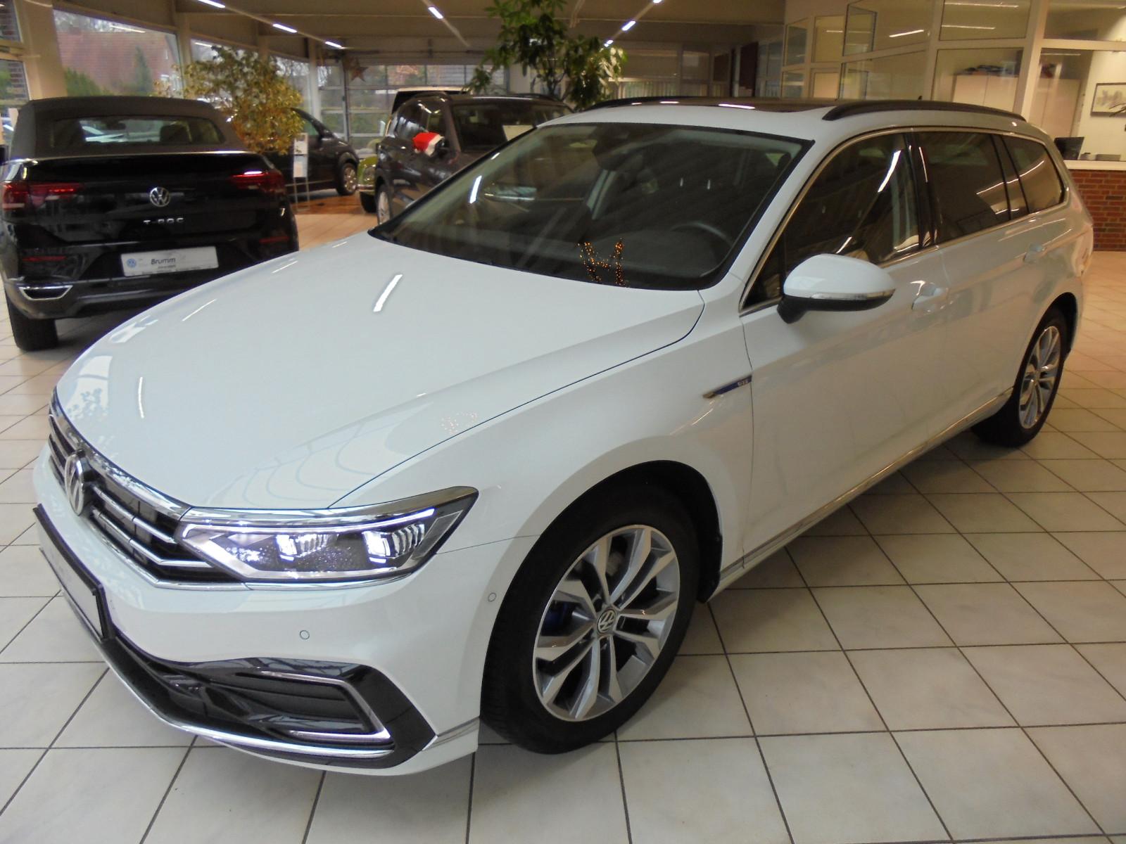 Volkswagen Passat Var GTE/Panorama/AHK/Standh/Matrix/HeadUp