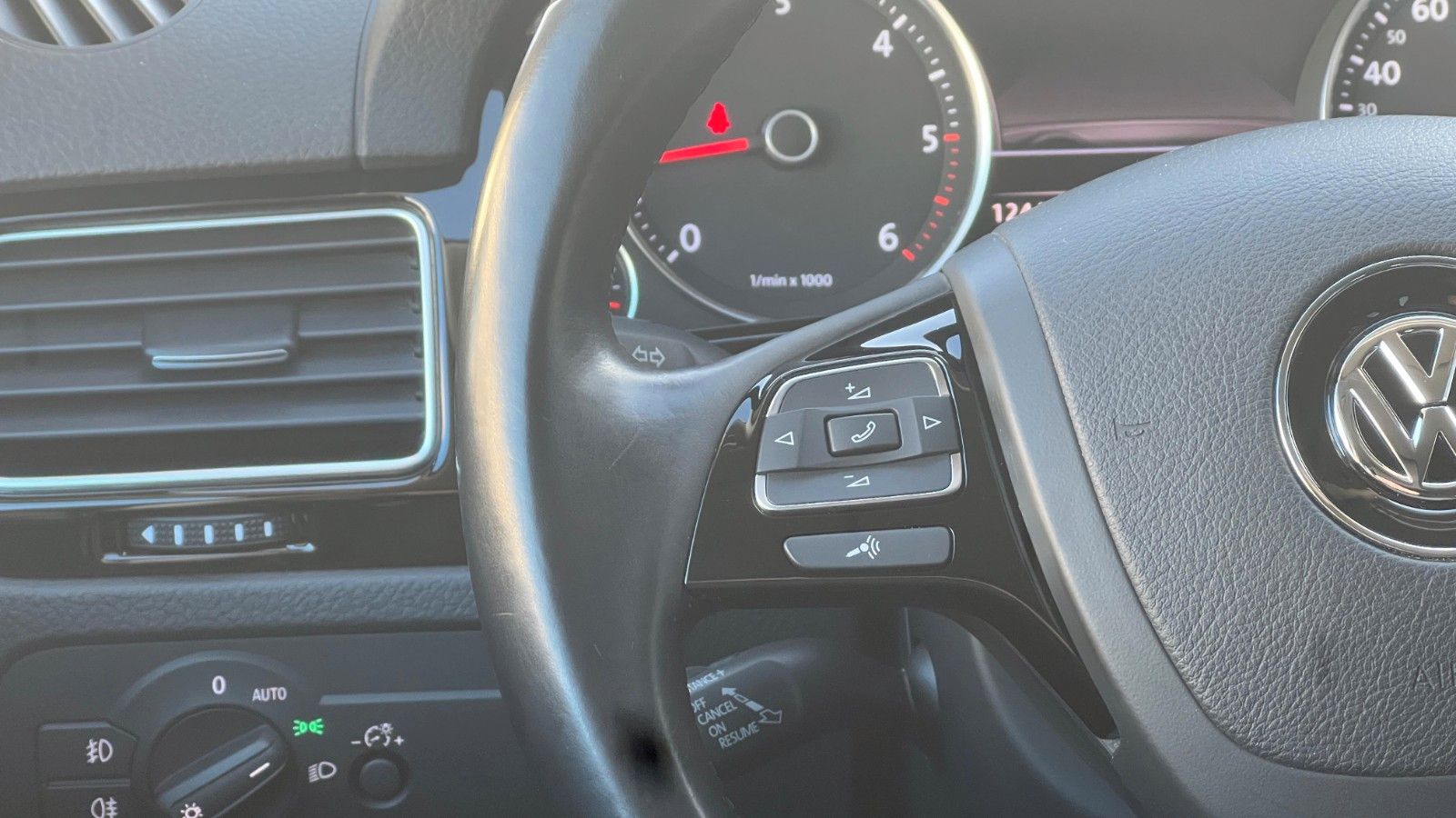 Fahrzeugabbildung Volkswagen Touareg V6 TDI BMT 4Motion*Xenon*RFK*AHK 3,5t*