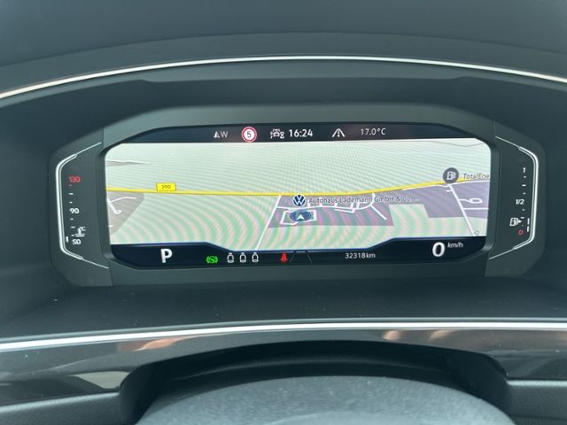 Tiguan 2.0 TDI DSG ALLRAD+STANHZ+AHK+RFK+HEAD-UP