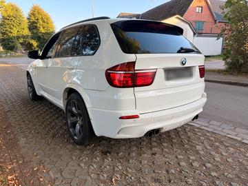 2011 BMW X5 M — фото 5