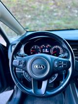 Kia Carens 1.7 D 5 Sitzer - Kia Carens: Kombi