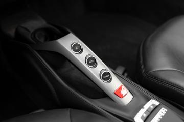صورة مصغرة 27 لـ 2017 Ferrari 488 GTB