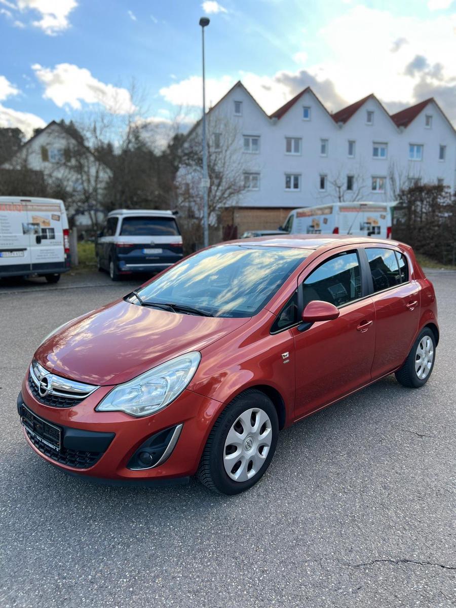 Opel Corsa D Satellite