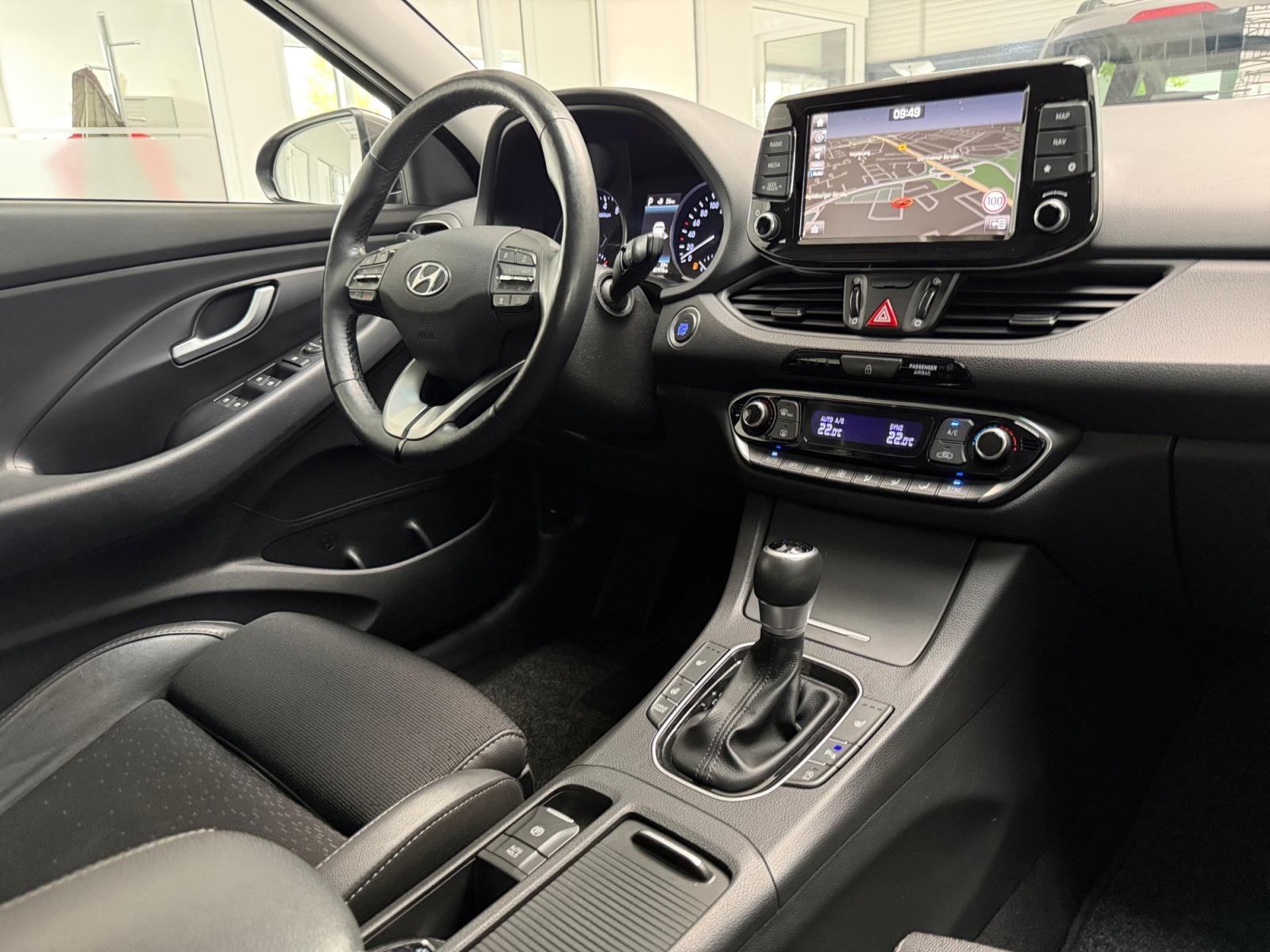Hyundai I30 FASTBACK PREMIUM DCT NAVI+LED+DAB+APPLE+ACC+