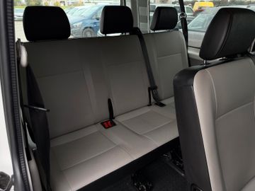 Volkswagen T6 Caravelle - 10