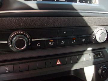 Bild 14 Opel Vivaro 2.0D Doppelkabine Holzboden Navigation