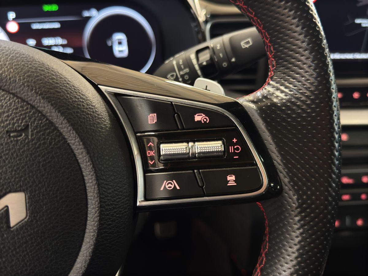 Kia PROCEED 1.6T GT PANO-DACH+NAVI+KAMERA+LED+CARPLA