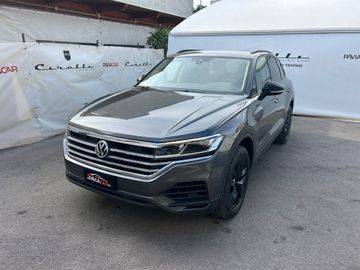 Volkswagen Touareg - 3