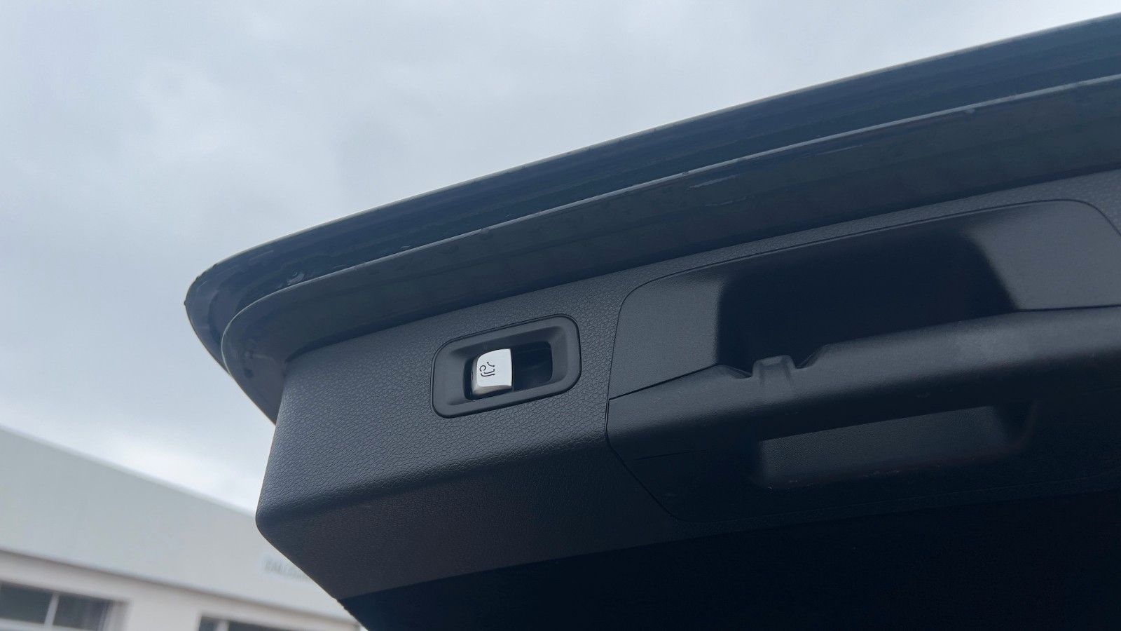 Fahrzeugabbildung Mercedes-Benz MIETKAUF*E 200 T-Modell AMG Line*MIETKAUF