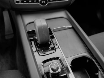 Volvo XC 60 XC60 Momentum Pro *mtl. 326€*