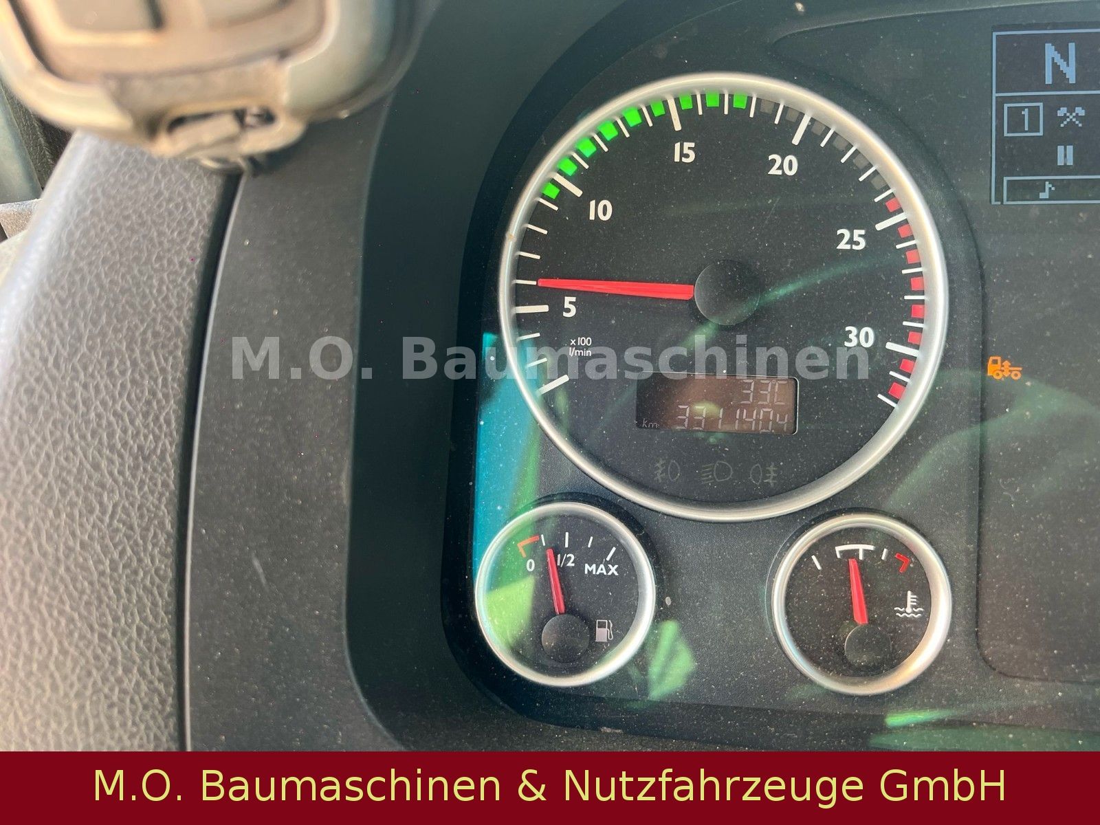 Fahrzeugabbildung MAN TGX 18.460 / 4x2 / Euro 6 / Hiab Skiploader /
