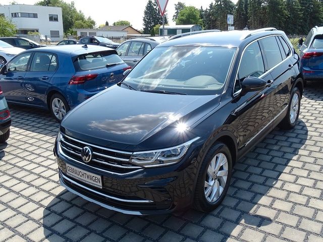 Tiguan 2.0 TDI DSG Elegance 4Motion / Matrix