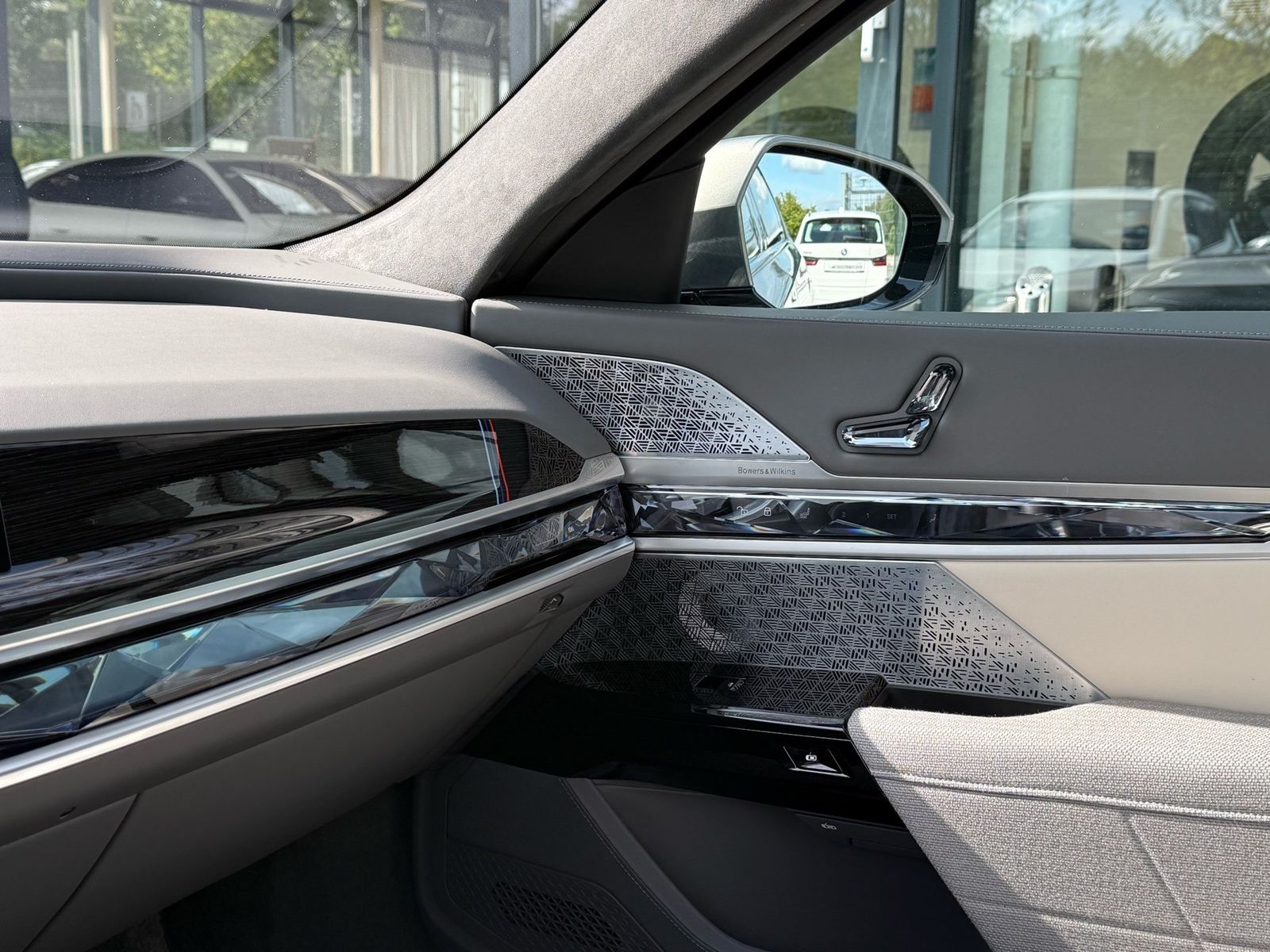 BMW 750 - Bild 17