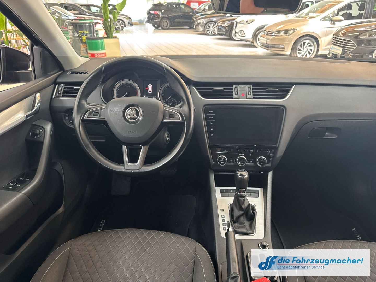Fahrzeugabbildung SKODA Octavia Combi Drive 1,4 DSG 150PS AHK Navi LED B