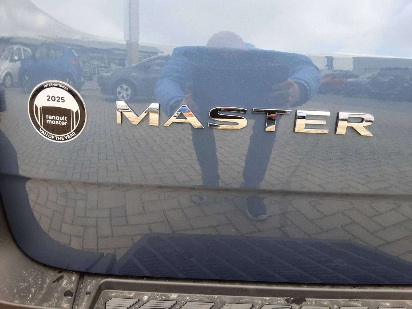 Fahrzeugabbildung Renault Master Kastenwagen E-Tech FWD Kasten advance L2H