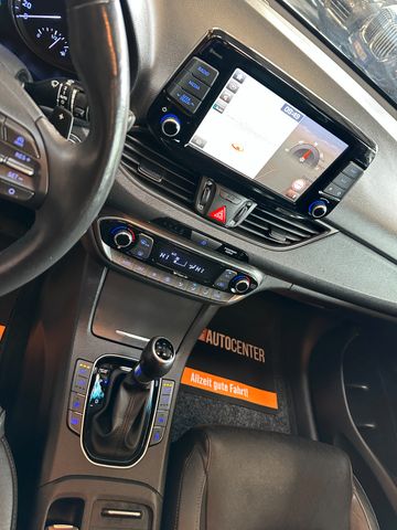 Hyundai i30 Premium *LED*Navi*Spurhalteass*