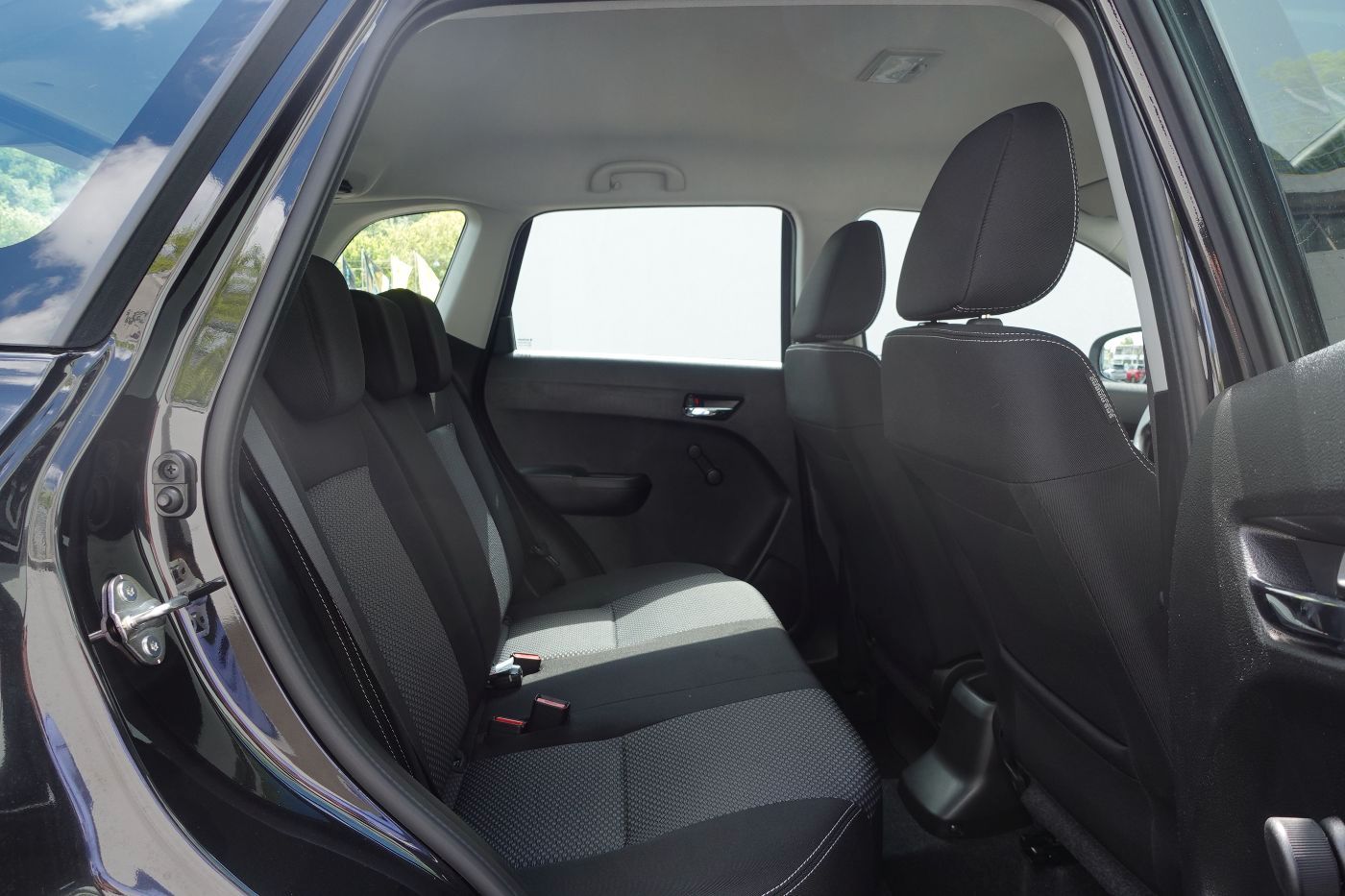 Fahrzeugabbildung Suzuki Vitara 1.4Hybrid Club Navi, Kamera,PDC,LED