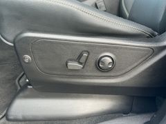 Fahrzeugabbildung Dodge RAM 1500 5,7L V8 Hemi 4x4 AHK Navi Leder Kamera