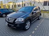 Mercedes-Benz ML 420 CDI 4MATIC - Mercedes ML 420 mit Schiebedach