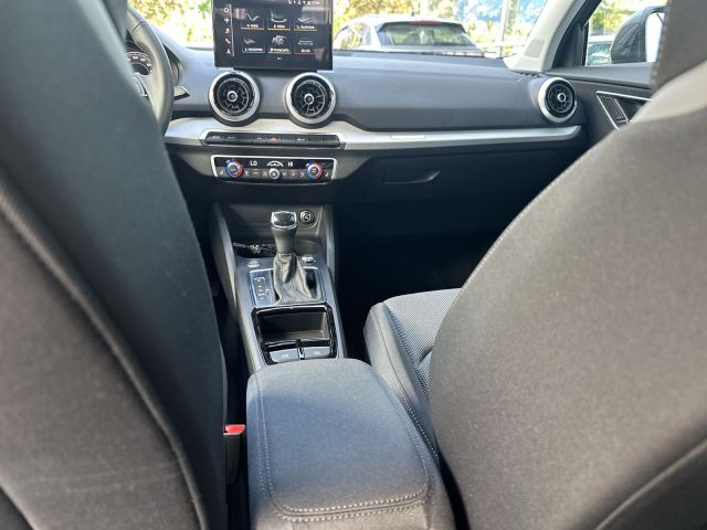 Q2 35 TFSI S line, MatrixLED, AHK, Alu, RFK