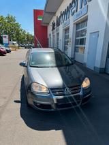 Volkswagen VW Golf 1.6 Benzin  Baujahr 2008  Top Zu... - Volkswagen Golf: V Baujahr