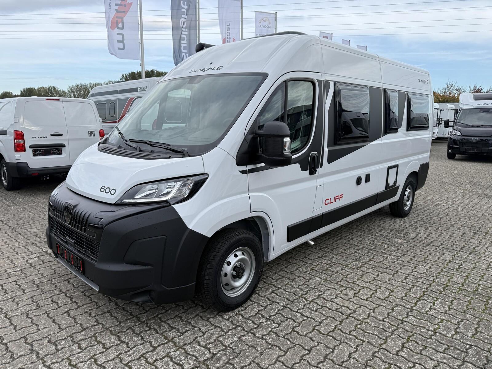 Sunlight Cliff 600 Peugeot