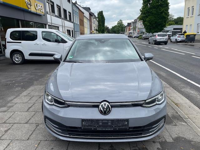 Volkswagen Golf VIII AUTOMATIK Active +2 JAHRE GARANTIE+