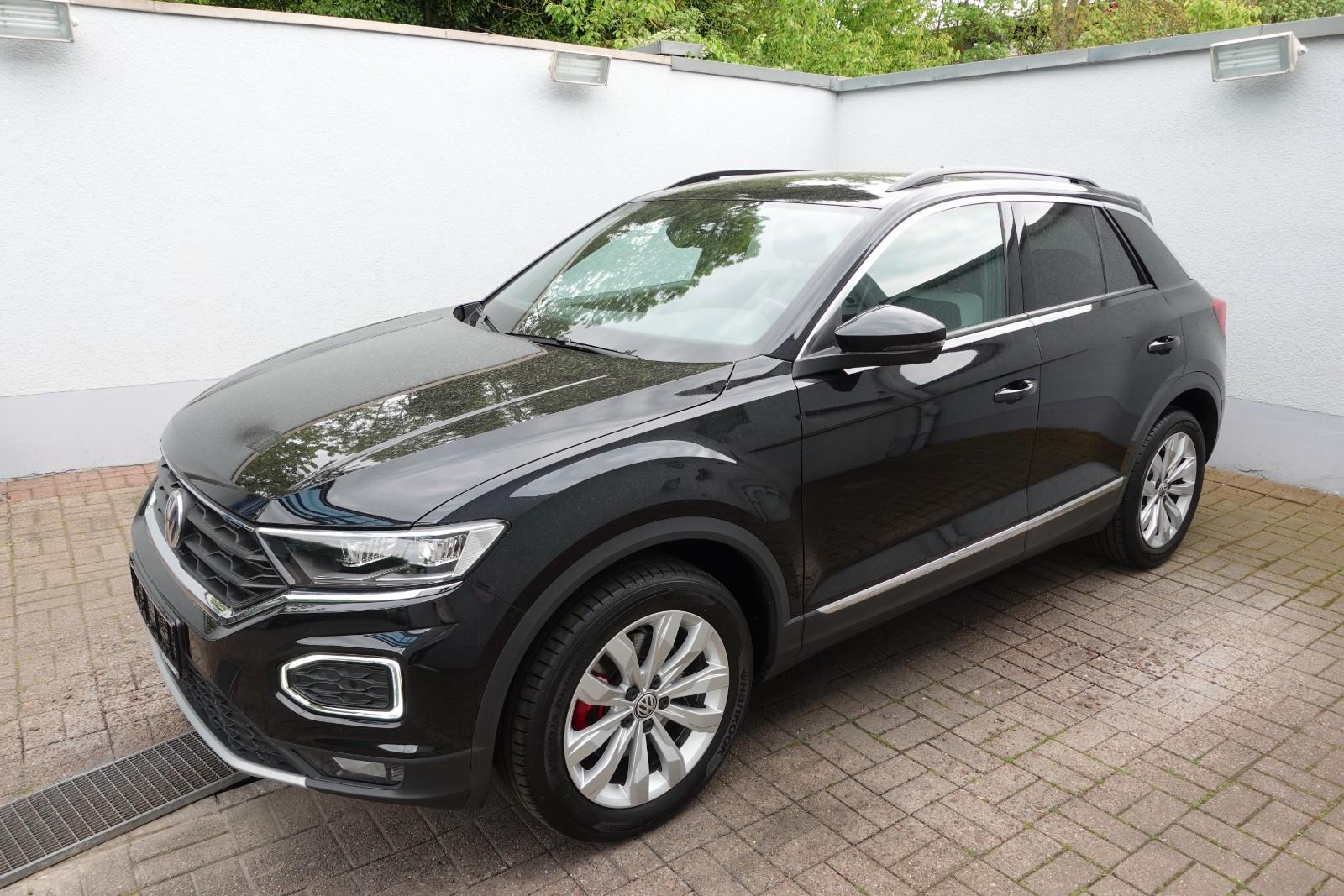 Volkswagen T-Roc 1,5 TSI Sport AHK NAV eHK LED ACC