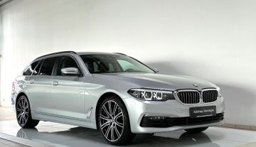 Fahrzeugabbildung BMW 540i xD DAB Alarm 360°H/K HUD 20" LiveCockpitPro