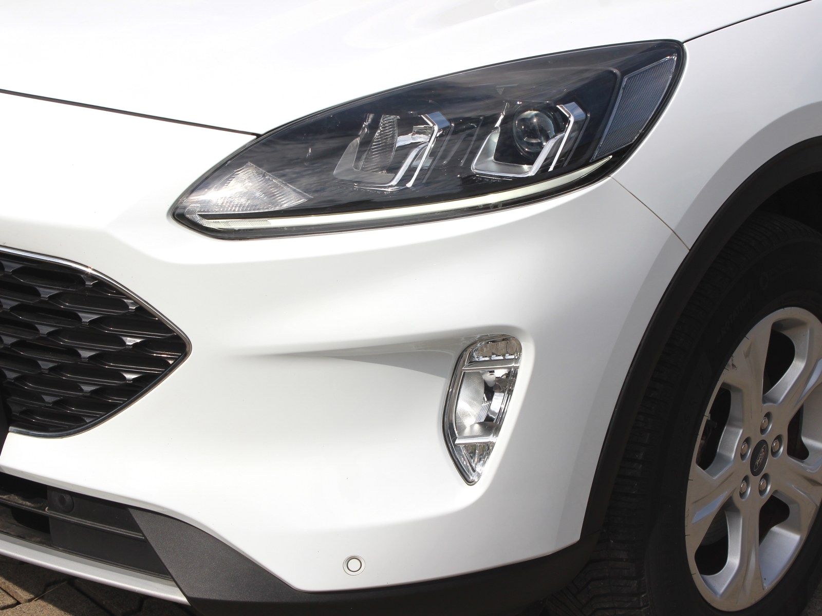 Fahrzeugabbildung Ford Kuga Plug-In Hybrid Cool & Connect 2,5 Duratec